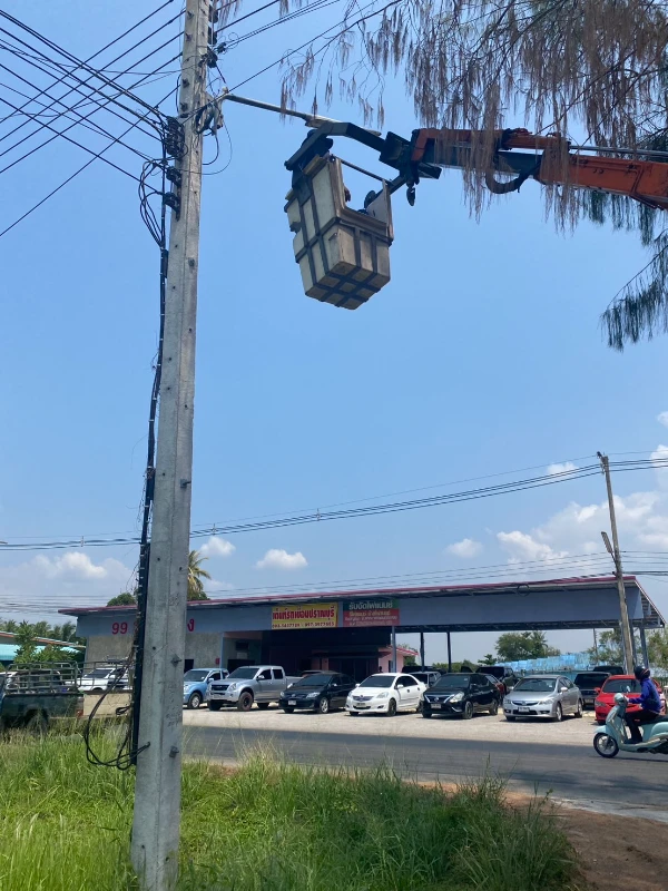 ซ่อมแซมและบำรุงรักษาระบบไฟส่องสว่างสาธารณะ ในพื้นที่หมู่ที่ 11 บ้านเขาเขียว