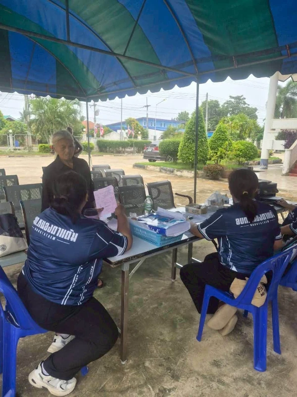 งานเร่งรัดและจัดเก็บรายได้ออกเก็บภาษีเคลื่อนที่ หมู่ที่ 6 บ้านห้วยแสลงพันธ์ และหมู่ที่ 9 บ้านหนองไกรทอง